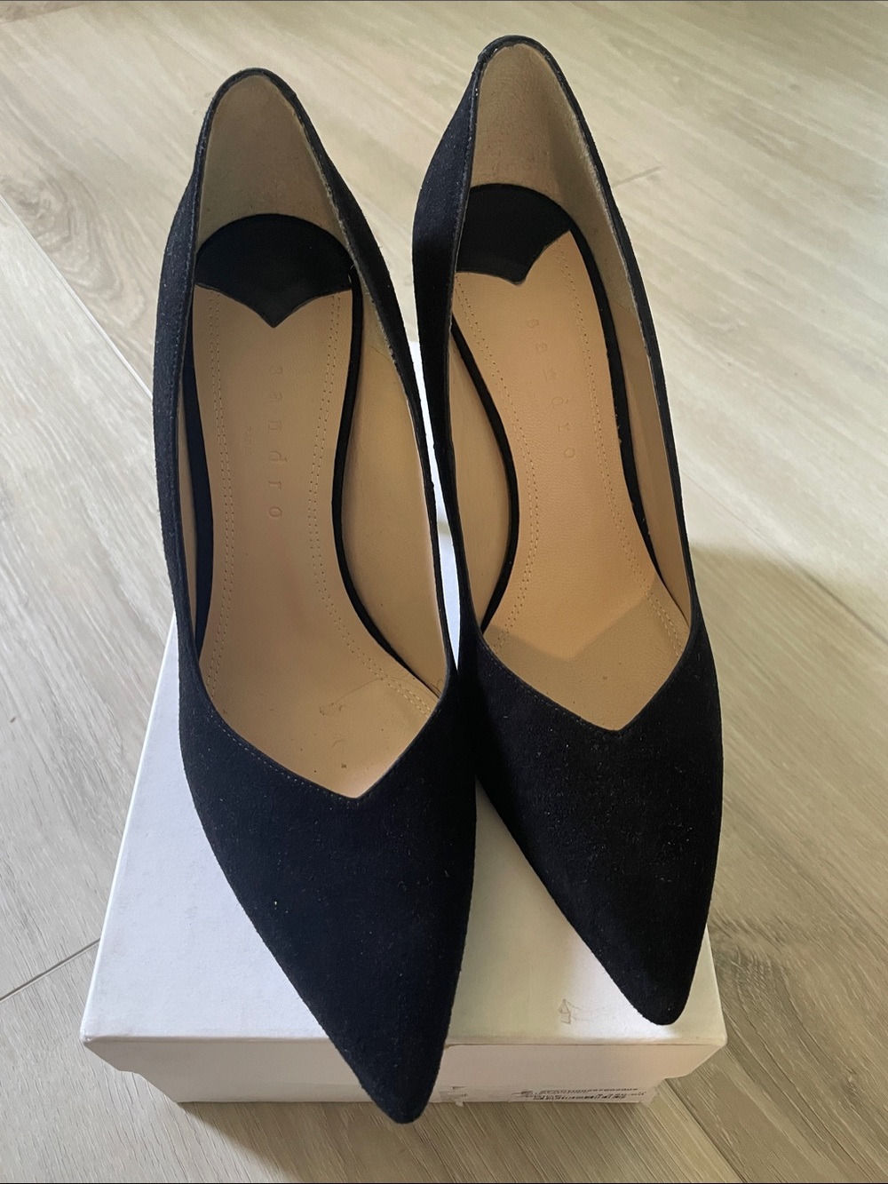 Sandro Classic Black Pointed-Toe Women's Pumps sz 40